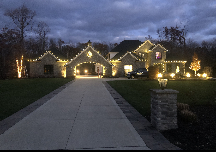 High-Grade Christmas Light Installation conducted in Medina, Ohio